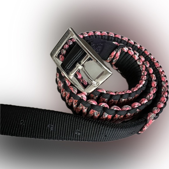 Paracord Belt | Black with Hues of Pink | REALTREE Silver Buckle | Size 36 / M/L - Picture 3 of 17